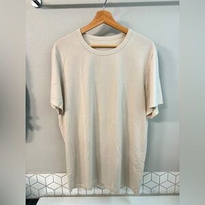 Lululemon Fundamental T-shirt tee - Size Large Bone